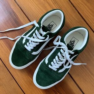 Vans Old Skool Premium Pig Suede Sneaker in Douglas Fir green